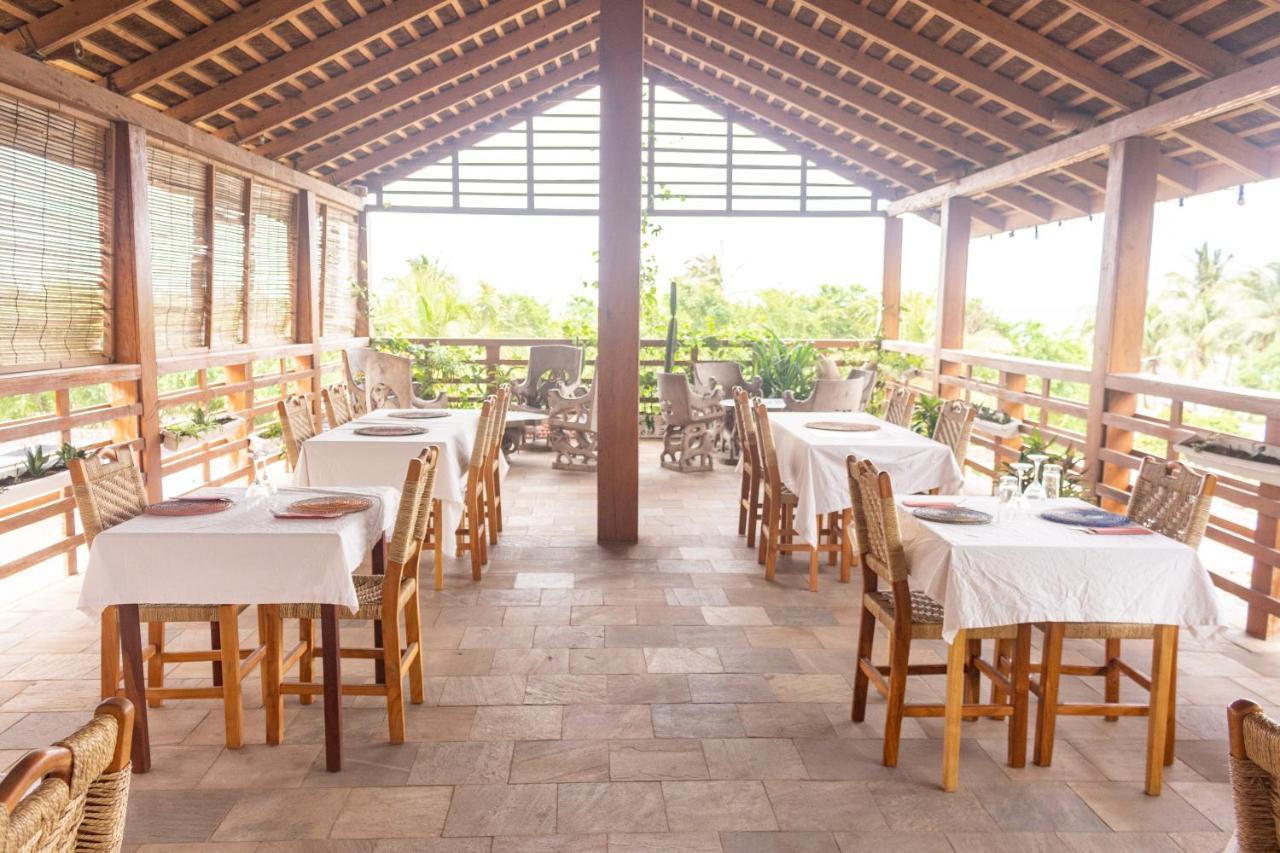 Hotel Otsunami Lome Bagian luar foto